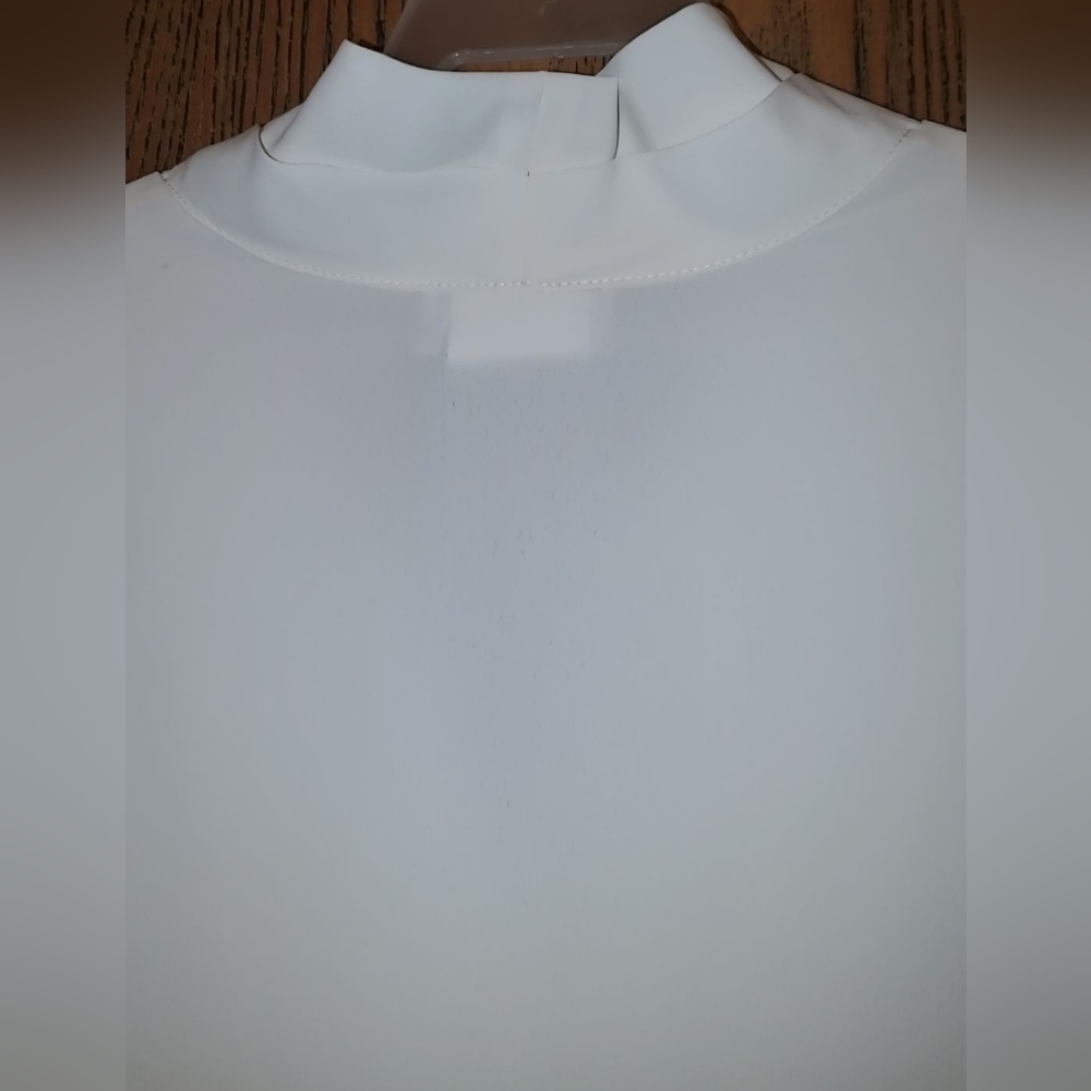Boutique Brand M & C Uniforms Inc Elegant Cream Color Silk Blouse Sz: 18 NWOT - Picture 4 of 9